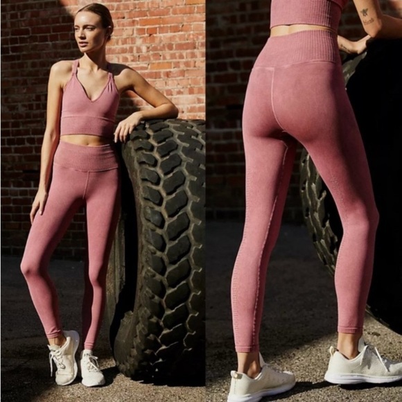 FREE PEOPLE Good Karma High Waist Leggings NEW Size M/L - Picture 1 of 8